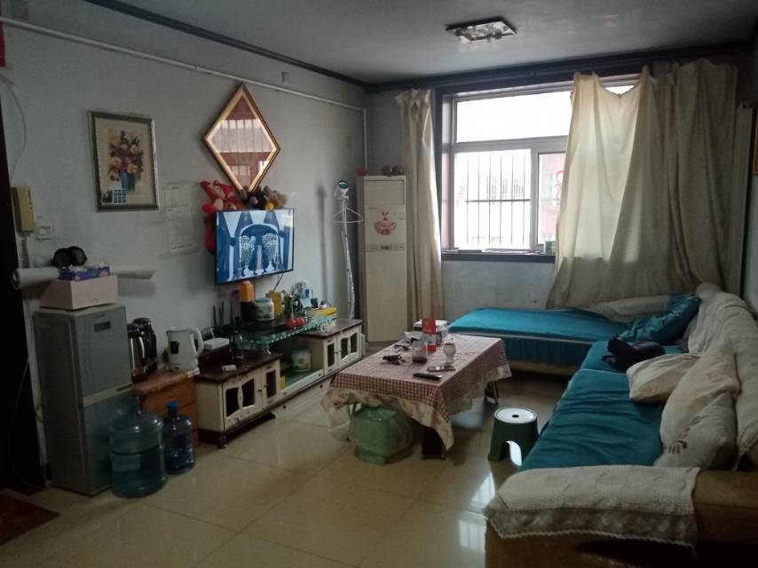 精装修3室1厅1卫105m21100元/月