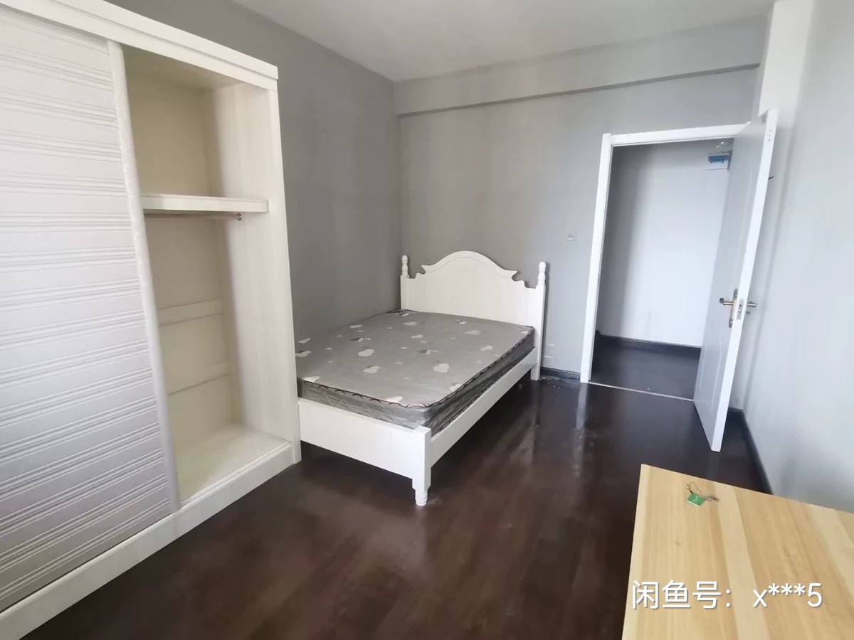 精装修1室1厅1卫50m2600元/月