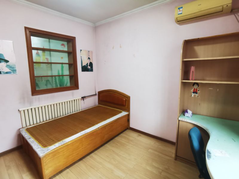 普通装修3室1厅1卫120m21100元/月