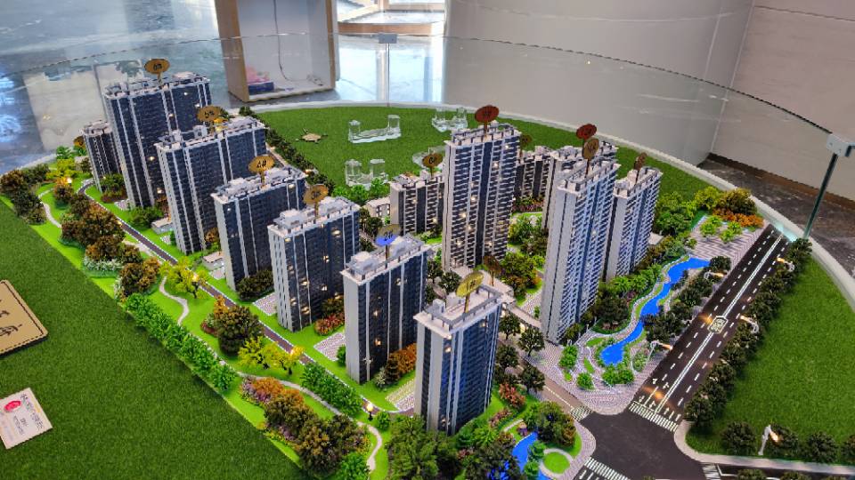 毛坯3室2厅2卫108m2 124㎡  129㎡  135㎡  价格可议