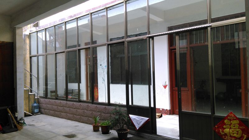 普通装修3室1厅1卫180m21100元/月
