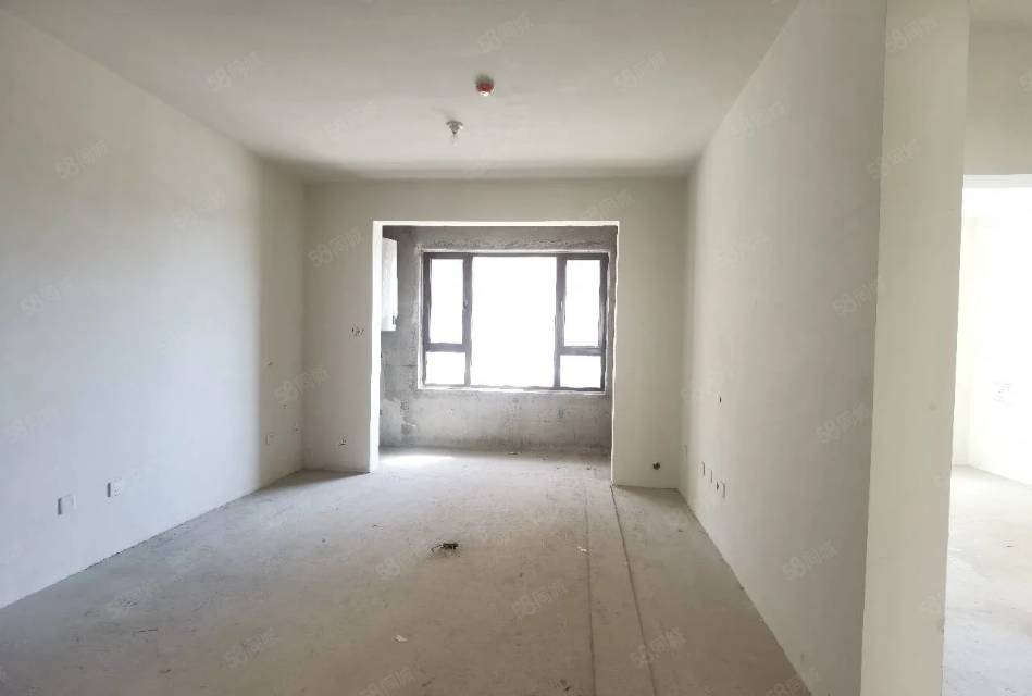 毛坯3室1厅1卫112m280万元