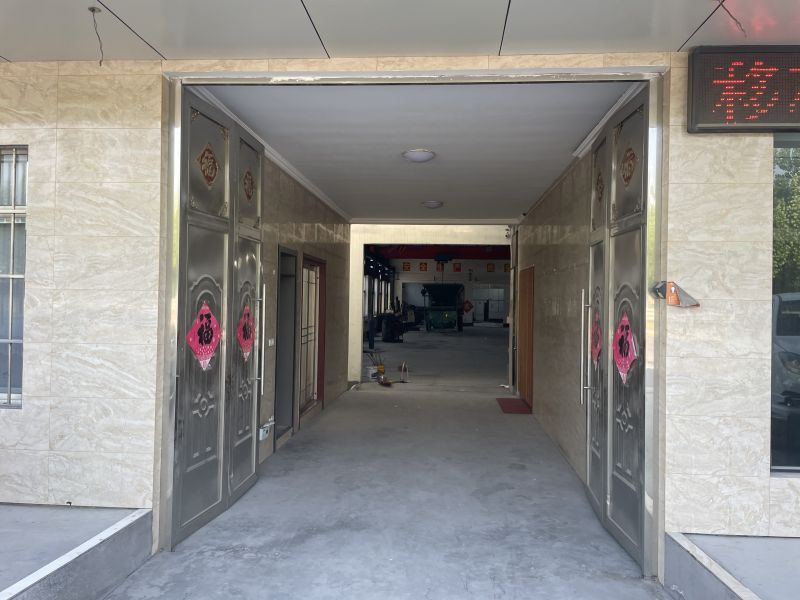普通装修1室1厅1卫600m26000元/月