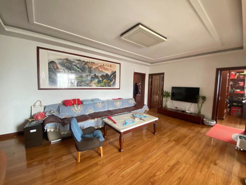 海上明月！3室2厅1卫126m2全明户型，朝向采光好。