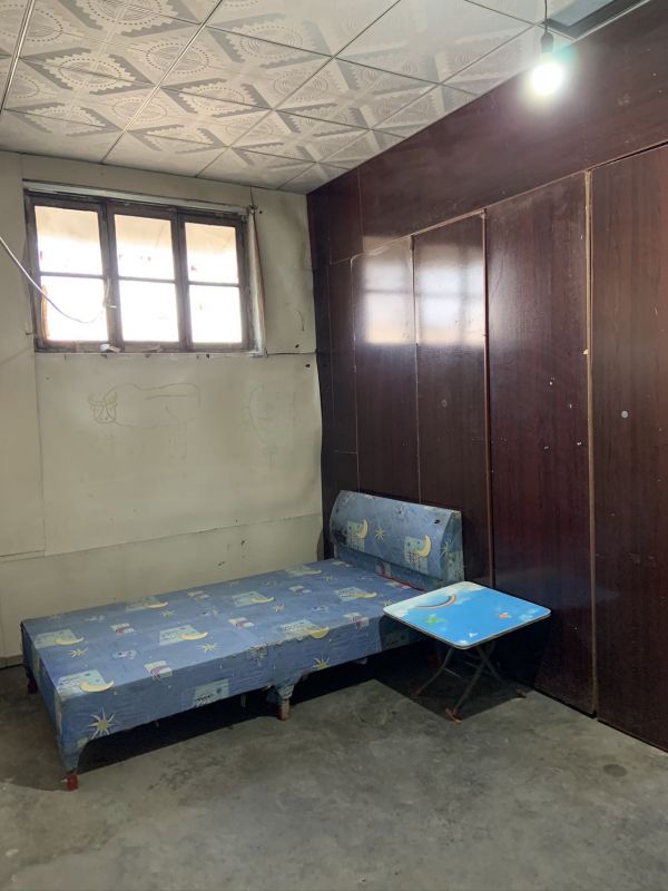 普通装修1室1厅0卫40m2260元/月