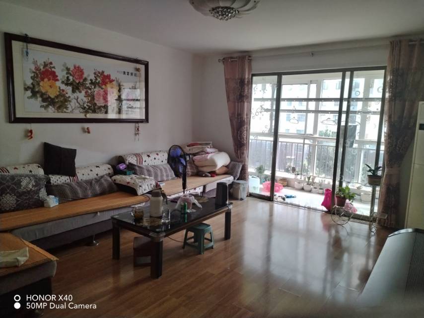 阳光丽景3室2厅2卫138m21666元/月