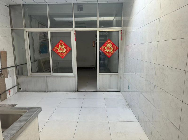 棉麻公司宿舍普通装修3室1厅1卫120m21000元/月