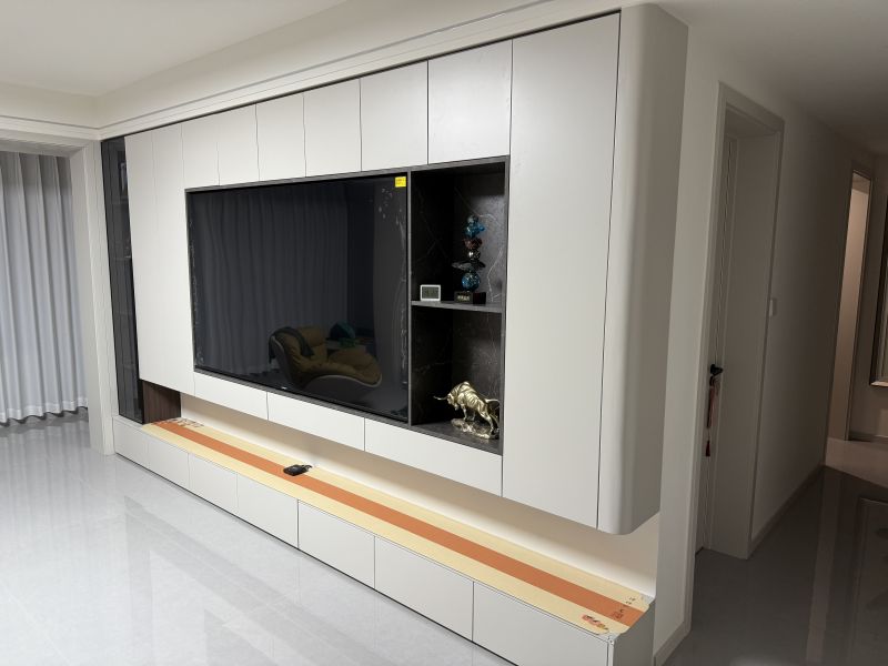 4室2厅2卫150万元146m2精装修出售