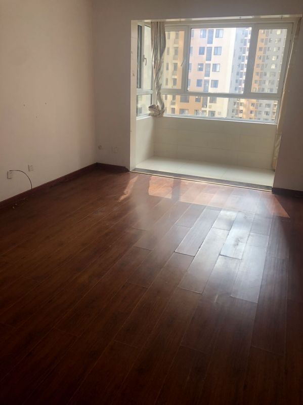 普通装修2室1厅1卫92m21250元/月