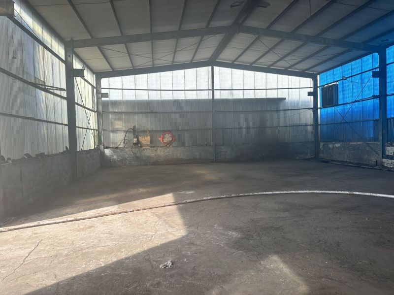 毛坯1室1厅1卫850m26000元/月