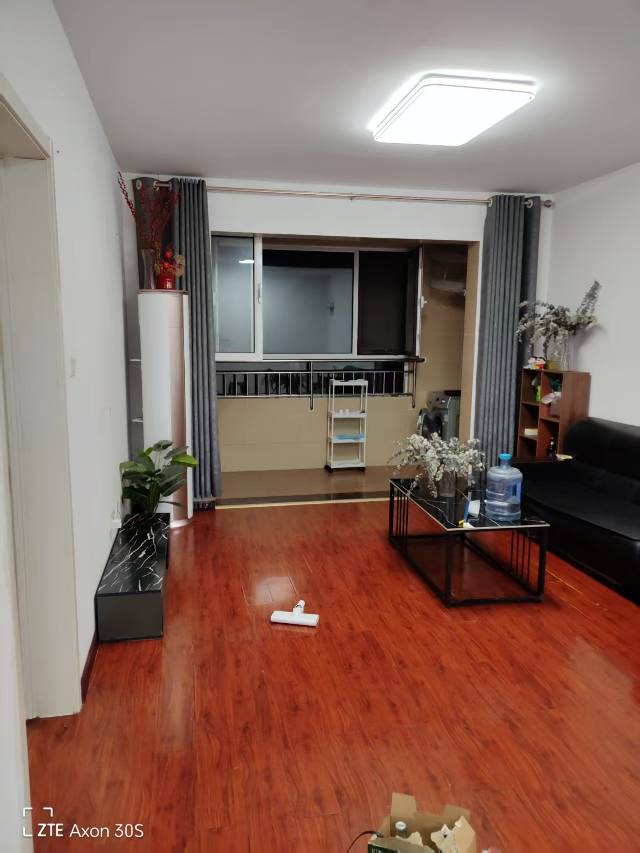 普通装修2室2厅1卫96m21500元/月