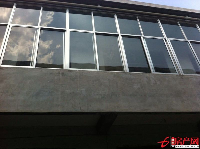 东环路，樱花苑，前大庙村，八间两厅整体独院出租