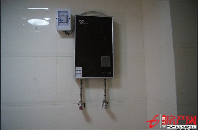 爱家豪庭供暖精装修房出售带电器