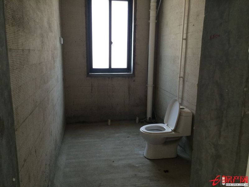 爱家豪庭精装修好房源低价出售