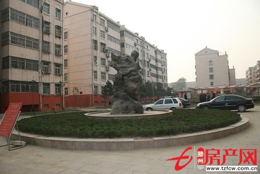 急售荆河小区三室黄金楼层精装修