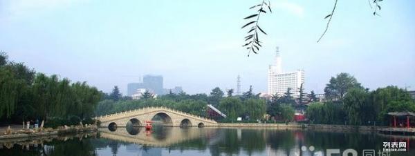 荆河小区沿河风景房三居室送储藏室带车位