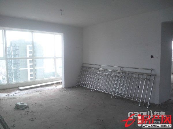 急售大同天下大户型南北通透东飘窗可更名可贷款