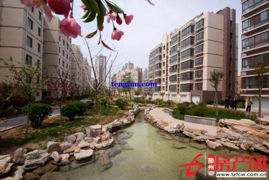 精装滕都帝景多层二楼大三室可贷款
