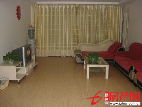 精装修大户型三室二厅荆河小区，适合人口多或开公司，拎包即住