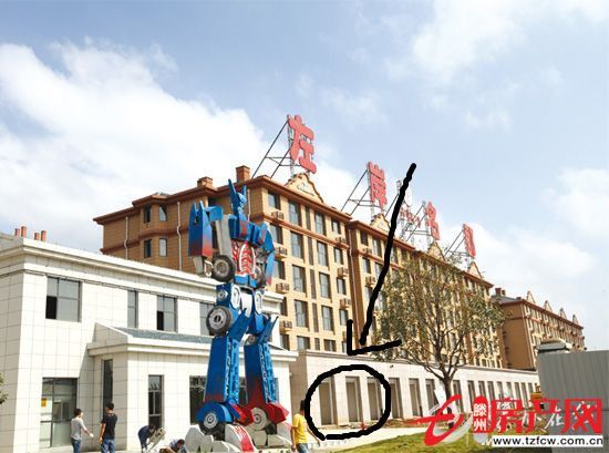 出租黄金地段营业房大同天下左岸名郡门东营业房