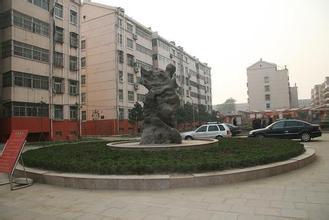 新兴南区（学区房），设施齐全，拎包即住