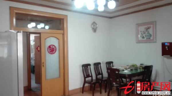 荆河小区黄金三楼精装南北通透证满五年配合贷款好房急售