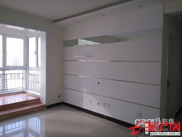 两年中央城精装一室一厅家电家具免费送