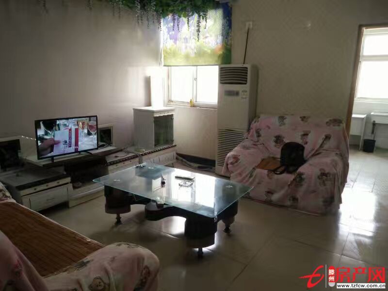 幸福小区北区吉房出租三室一厅，拎包入住