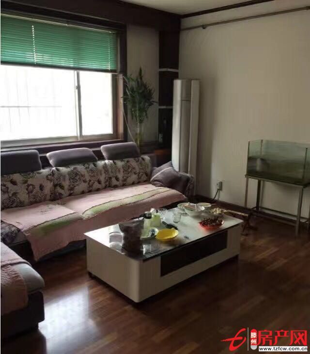 出售学区房一套，性价比绝对高