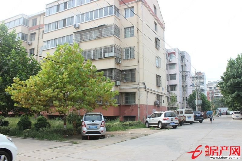 诚信花园，经典多层，东户，可贷款