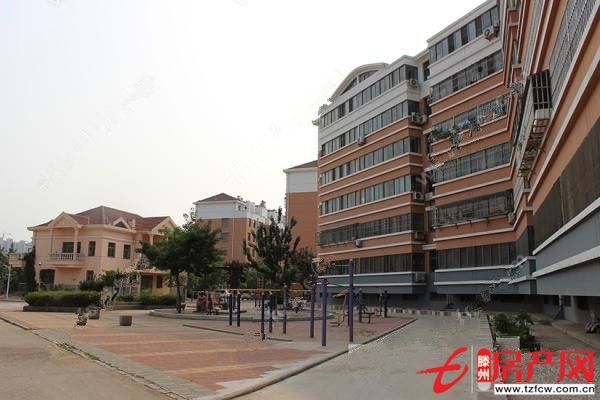 荆河小区，简单装修，证满五年，三室向阳，经典多层，上学方便
