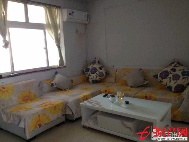 滕州北安居小区，三室一厅，次卧，朝北，女生合租