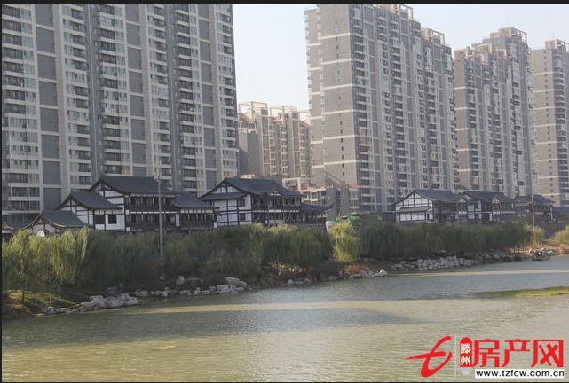 沿河观景房整个公园和荆河尽收眼底离学校近