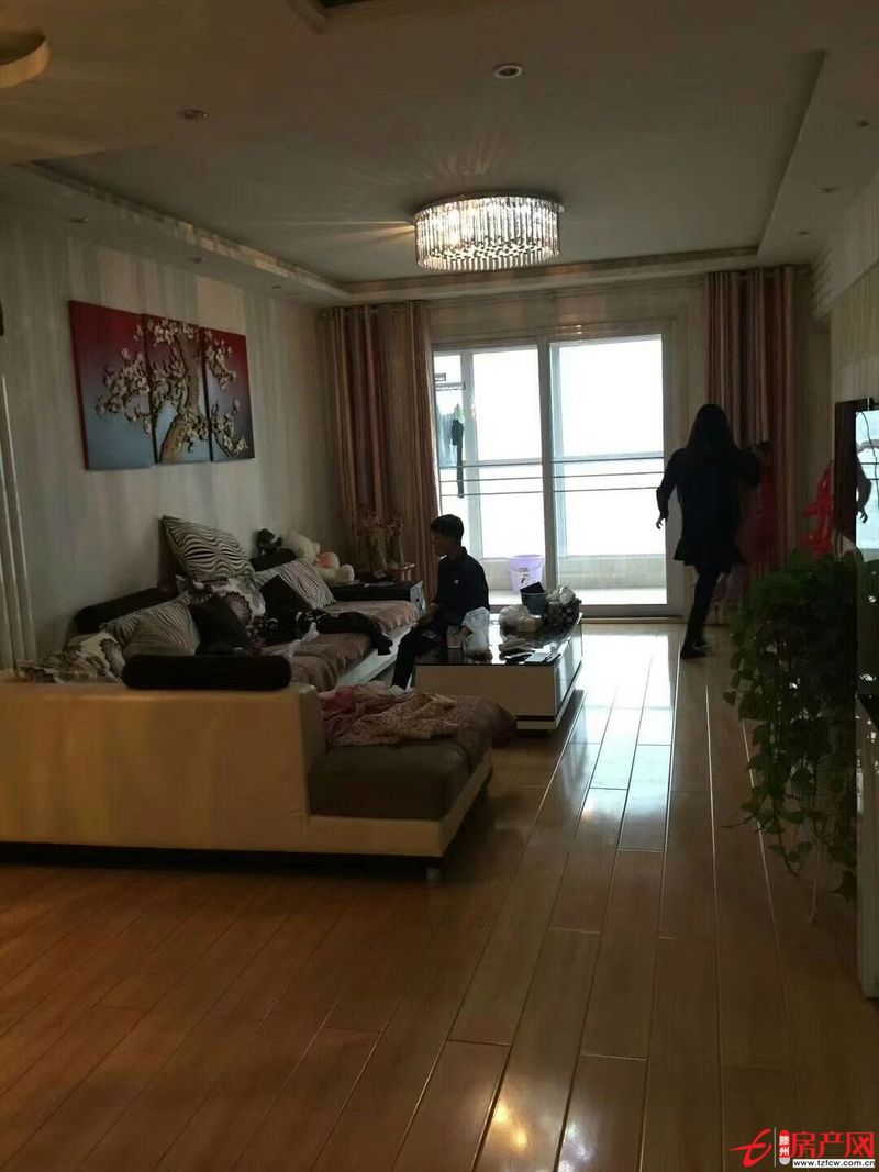 丽都水岸学区房三室二厅支持贷款