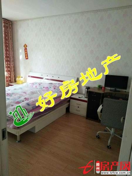 四方城精装修满五可贷家具家电齐全看房方便