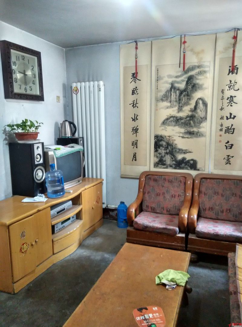 学区房，老一中西，水电暖全，拎包即住，最佳楼层，南北通透