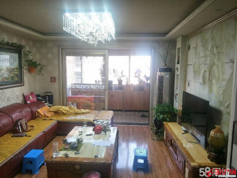 远航国际 豪装三室 南北通透 前后双阳台 证满三年