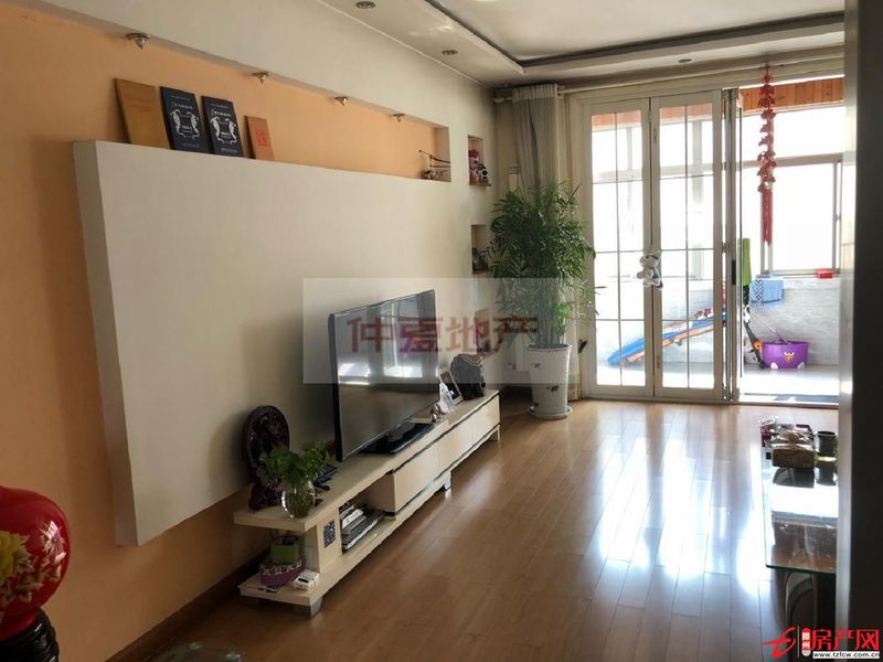 喜欢简单，不会凌乱。喜欢低调，不会张扬。金叶花园3室