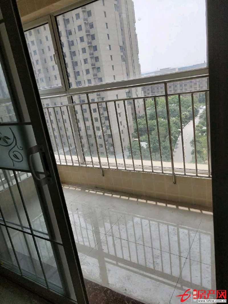 清华园三室两厅两卫全新装修未住全款