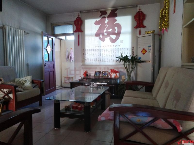 春秋阁大四室，紧邻学校，赠送地下室，价格可议！