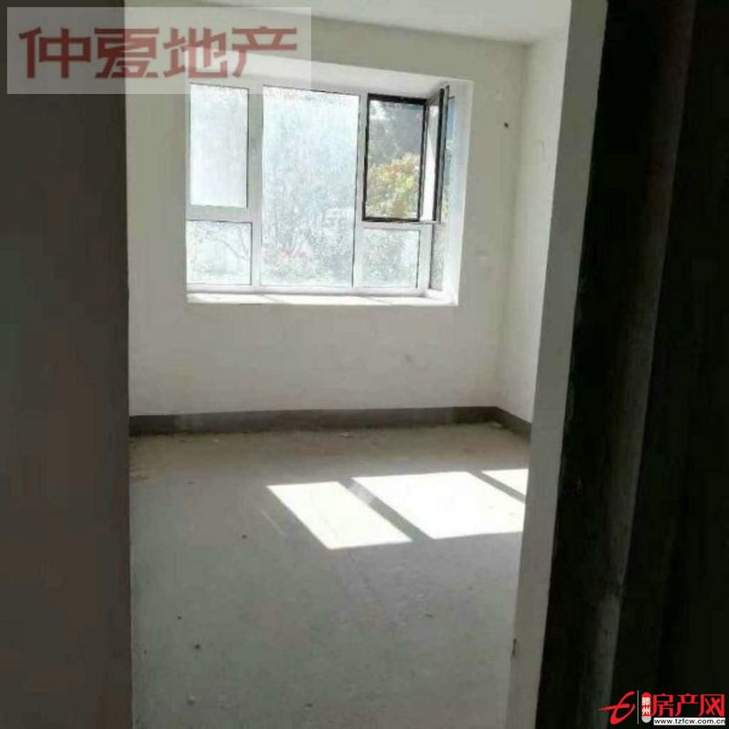 阳光国际三期一楼带院