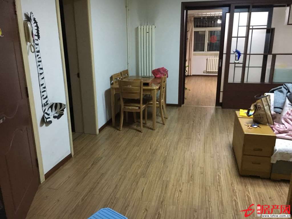 经典学区房，屋内设施齐全，拎包即住！
