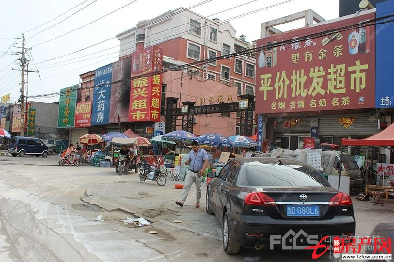 真爱商城西门—振兴路西—振兴花园东门头房一处招租