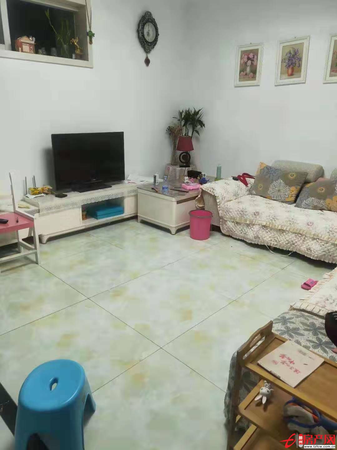 玫瑰园 两室两厅精装修 家具家电基本齐全，拎包入住
