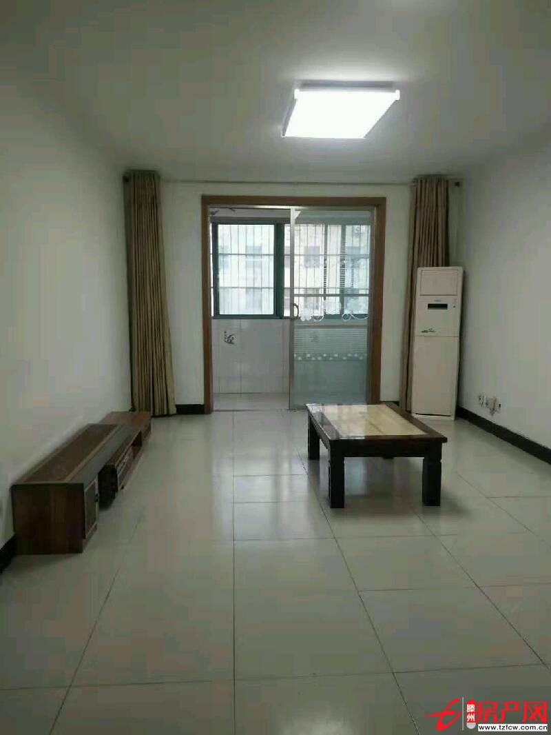 东方佳苑南北通透送全部家具，证满五年可贷款，随时看房