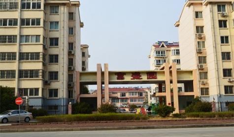 中介勿扰！单位自建，户型别致，紧邻学校，生活方便