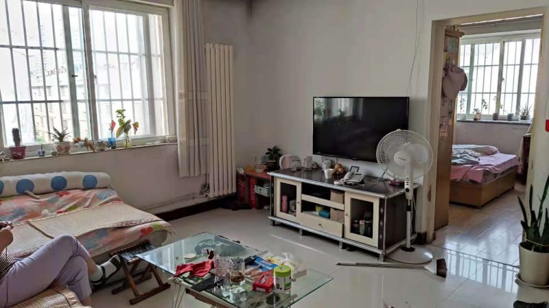 阳光丽景小区普通装修3室1厅1卫93m291万元，价格可议
