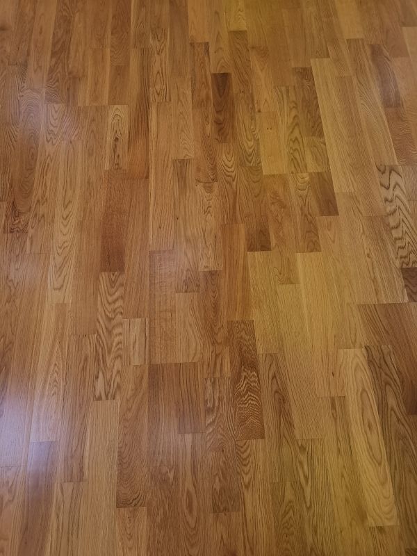 精装修3室2厅1卫131m2154万元