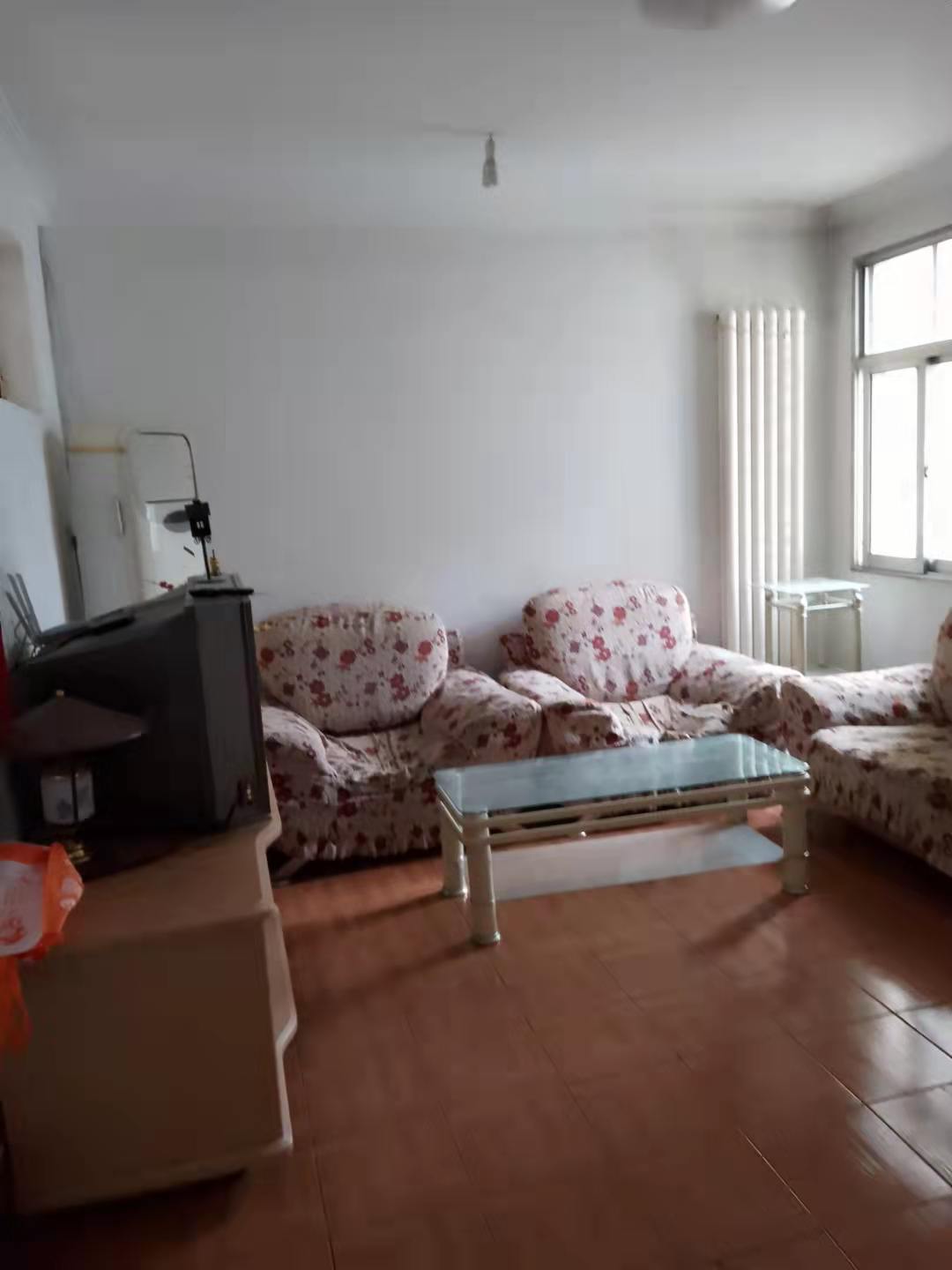 精装修！3室1厅1卫76m2，温馨舒适有钥匙，好房急租。