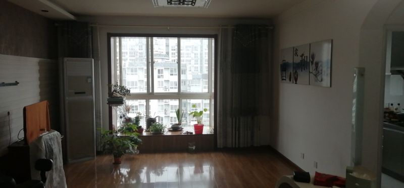 精装修3室2厅1卫146m29200万元